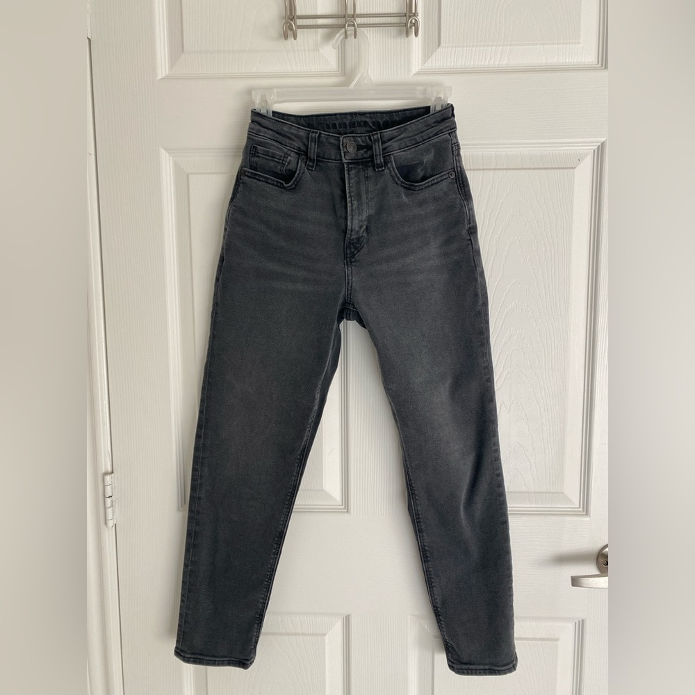 American Eagle Women’s Mom Jeans